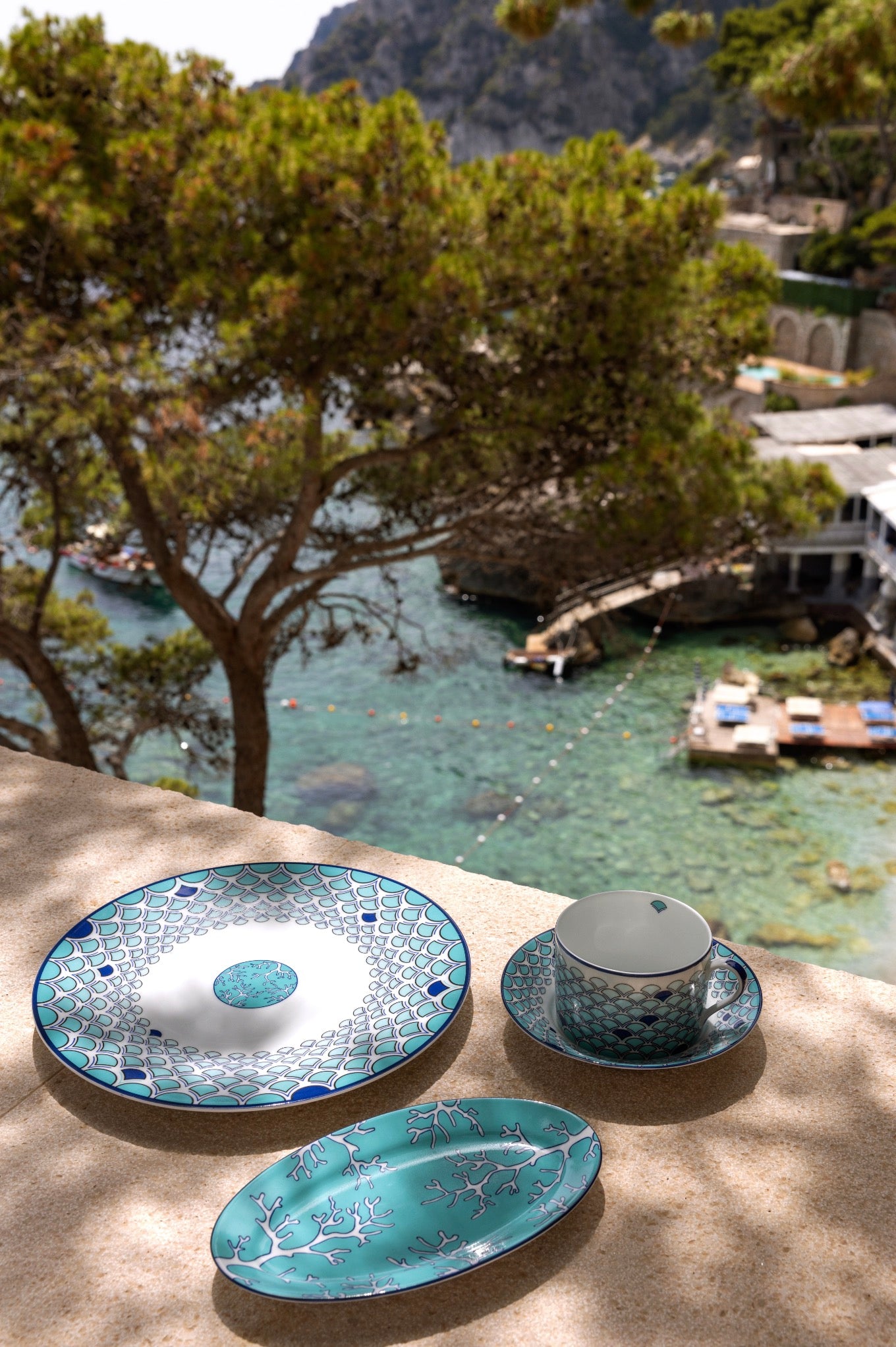 Capri Coral Pickle Dish
