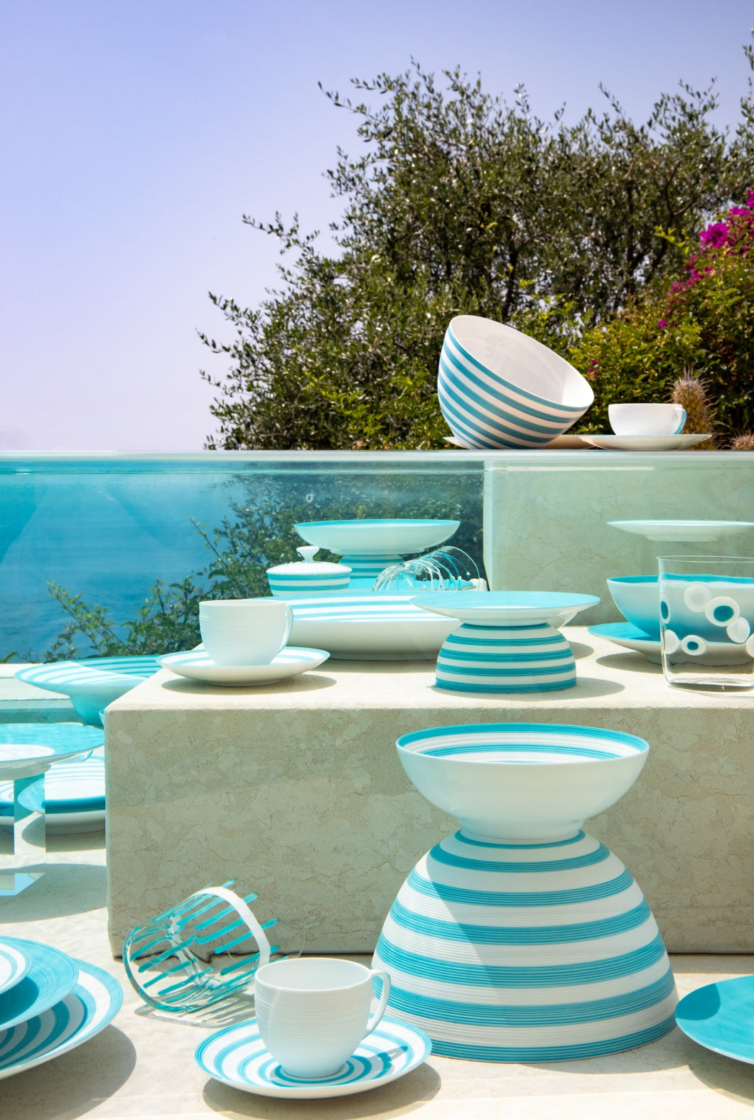 Hémisphère Turquoise Striped Medium Salad Bowl