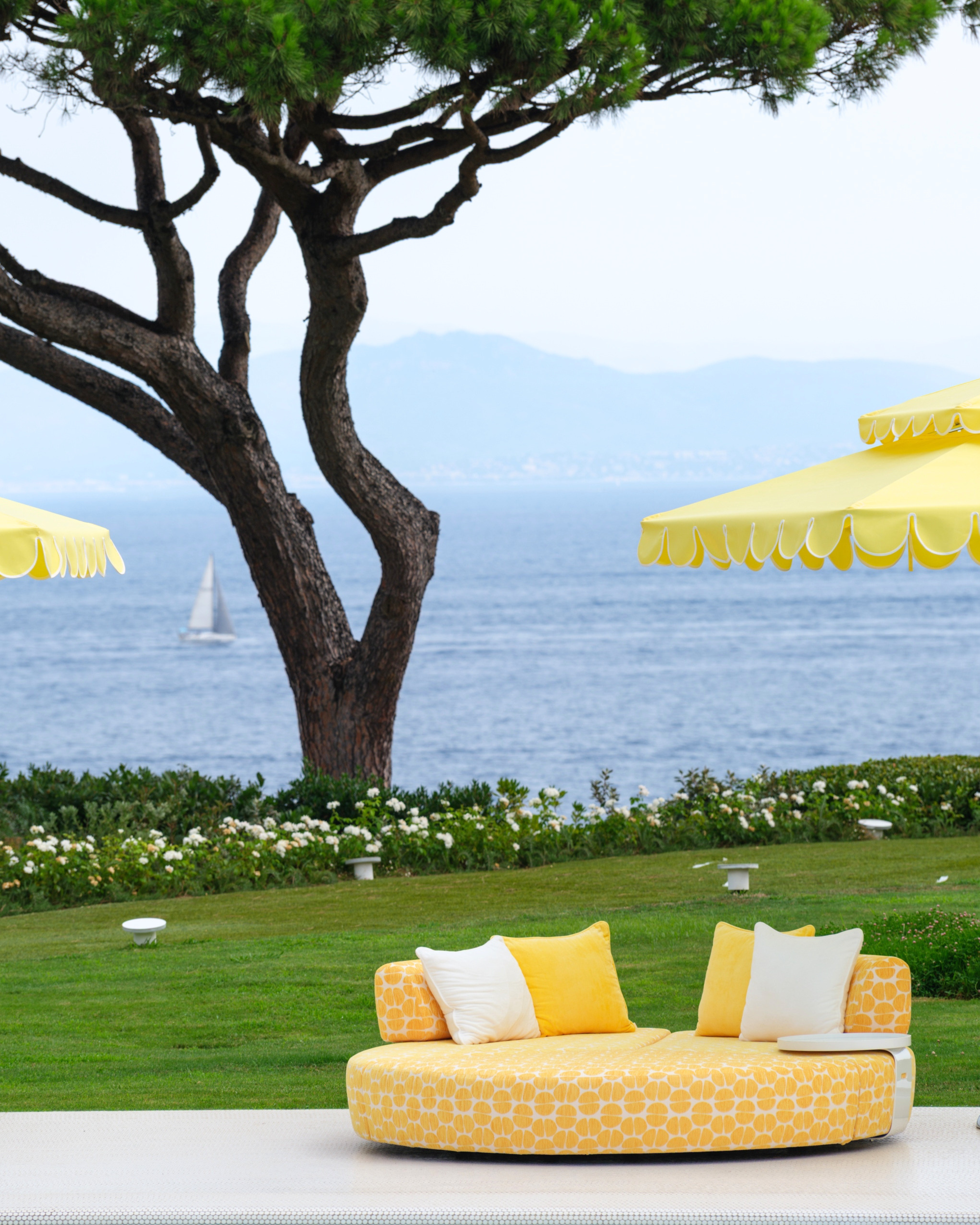 RIVIERA SEASIDE VILLA