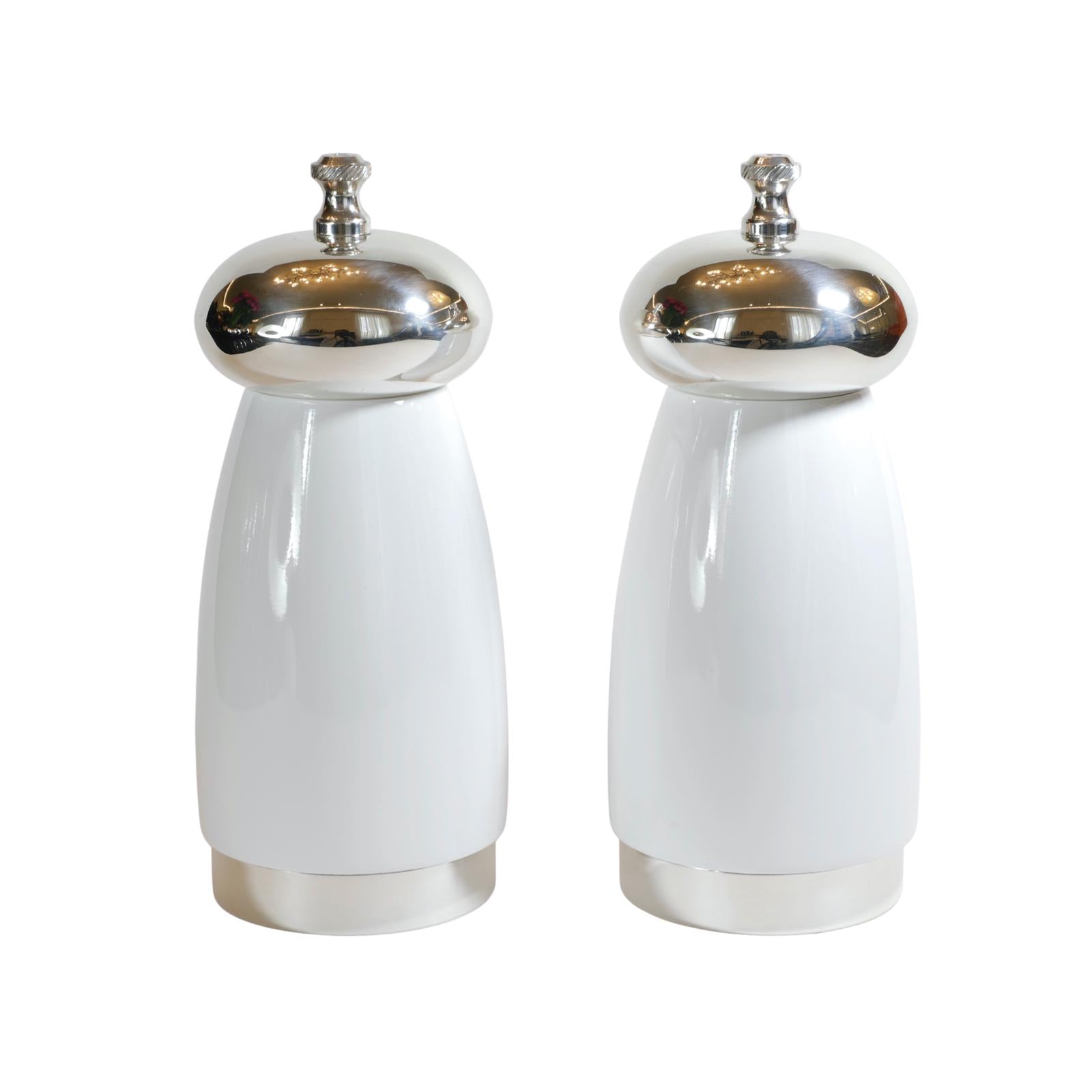 #color_white #size_large