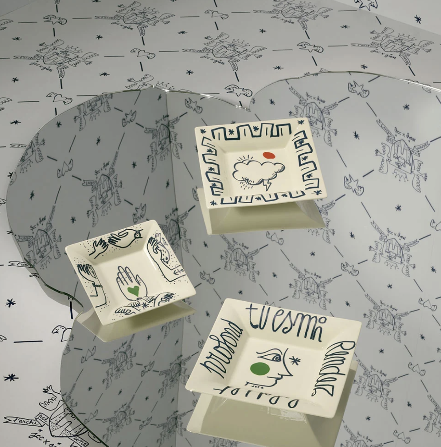 Hands square candy tray XL - L'Archipel Sentimental