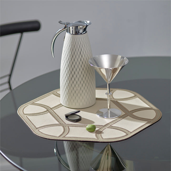 #color_taupe beige