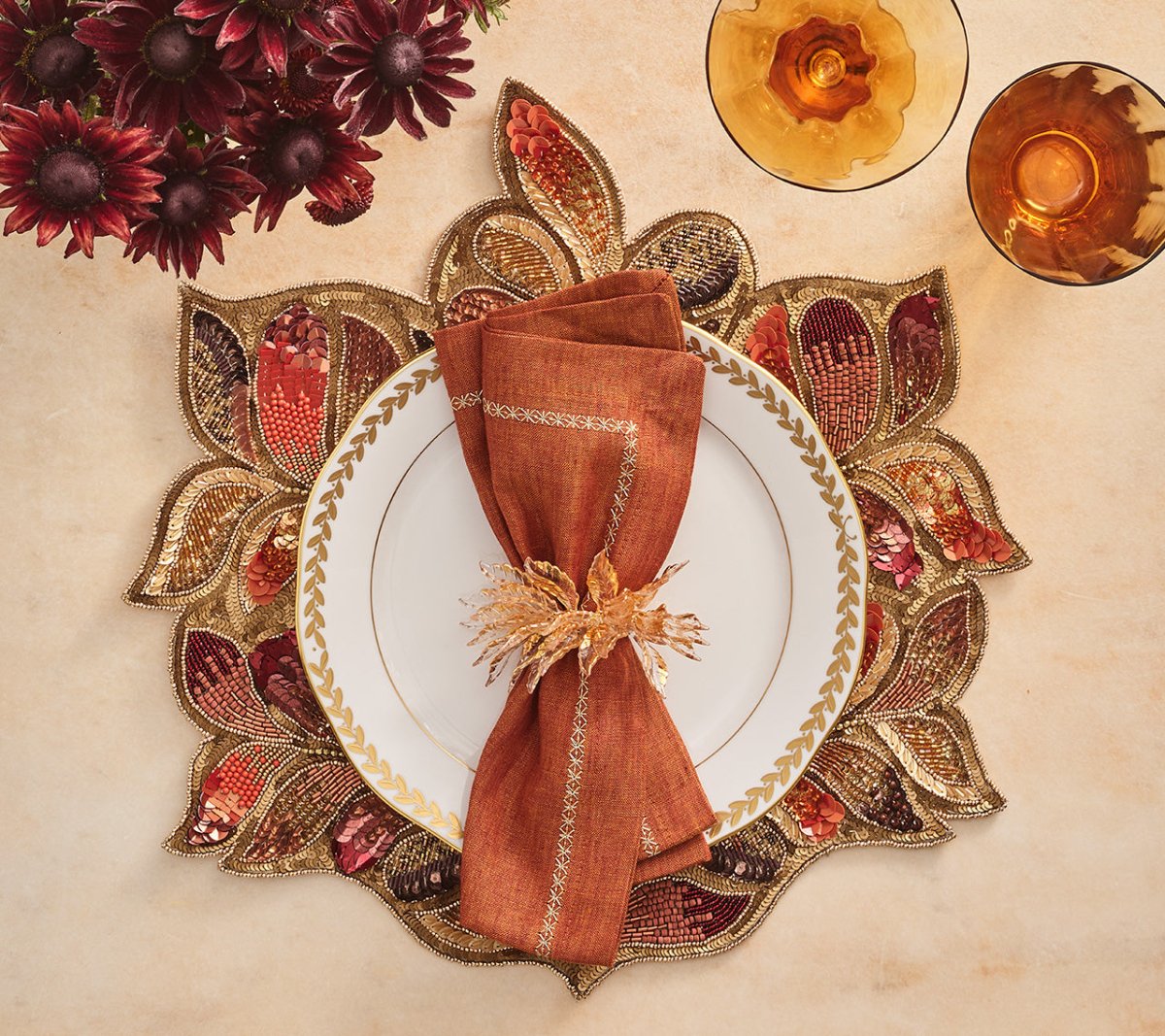 Gilded Leaves Napkin Ring - Set of 4